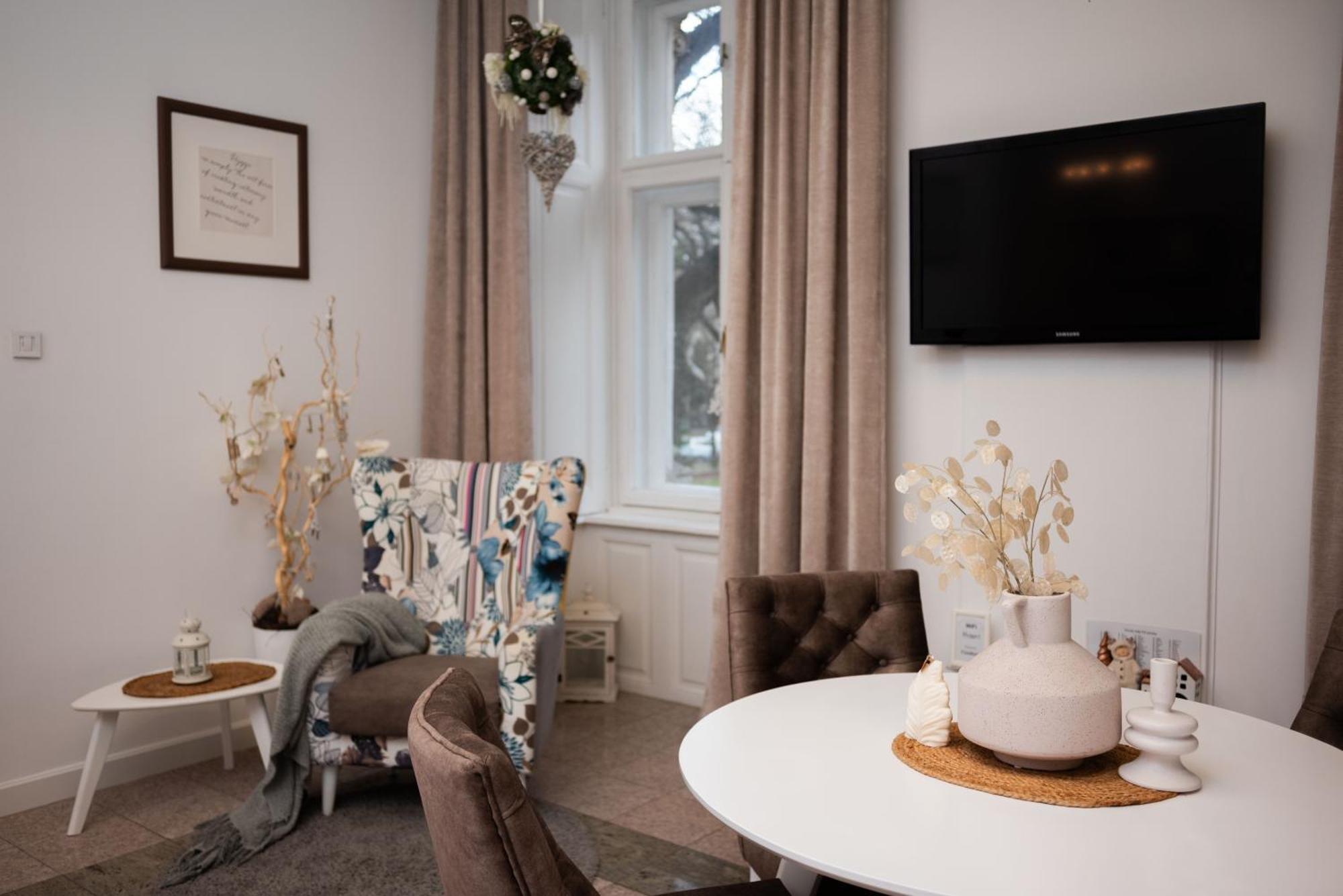 Apartment Hygge Subotica Exteriör bild